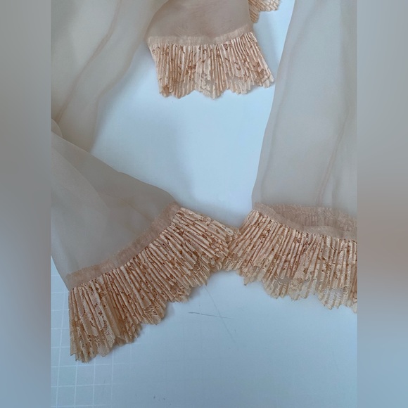 Vintage handmade sleeve lace ruffle detail mesh top bohemia, Victorian - Picture 9 of 12